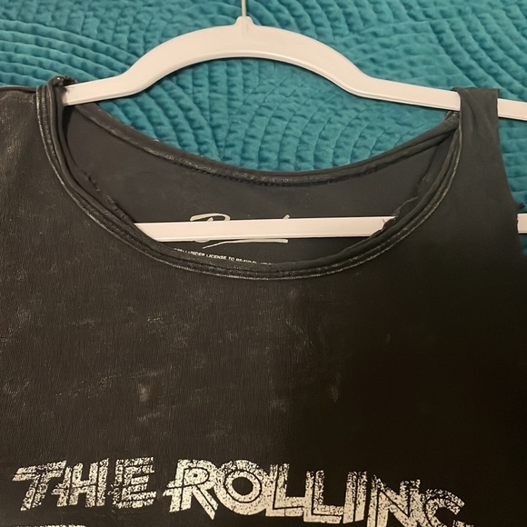 Distressed like new Rolling Stones band tee - Picture 4 of 8